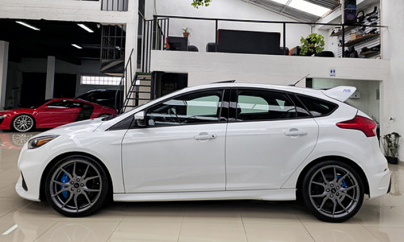 Ford Focus 2.3 Rs Mt...