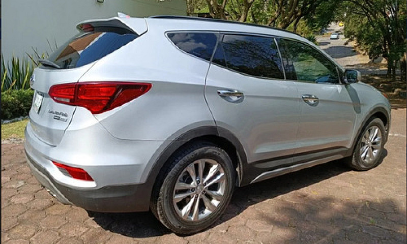 Hyundai Santa Fe 2.0...