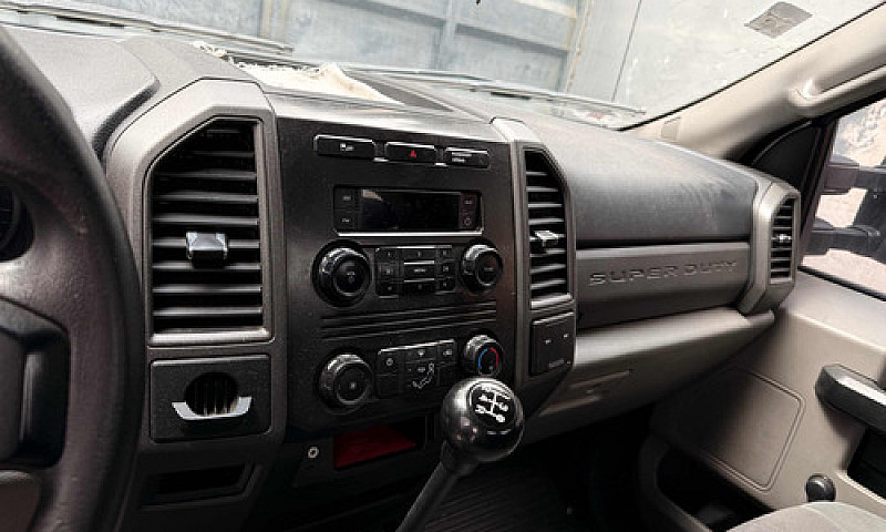 Ford F-350 6.3L Xl 6...