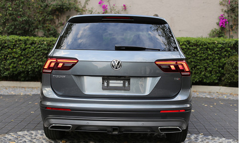 Volkswagen Tiguan 1....