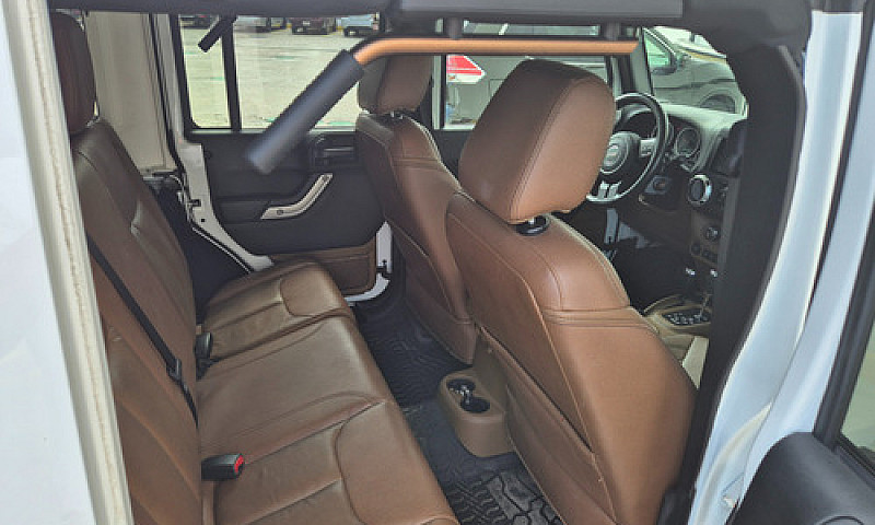Jeep Wrangler 3.7 Un...
