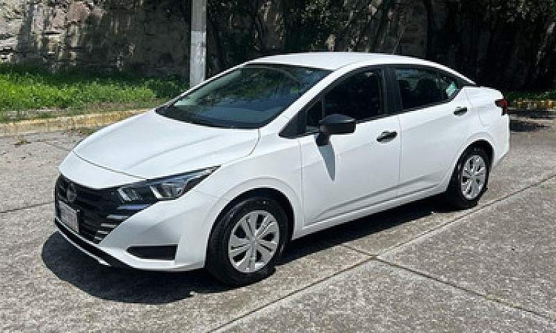 Nissan Versa 1.6 Sen...