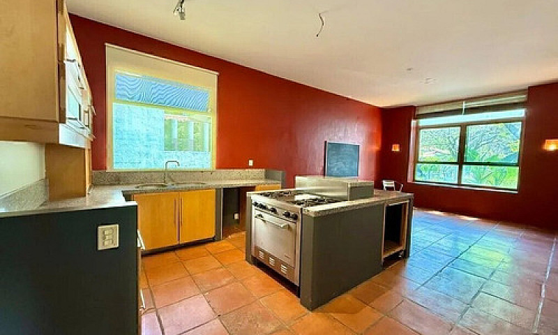 Amplia Residencia En...