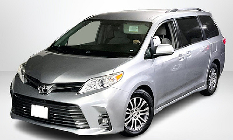 Toyota Sienna 2019...