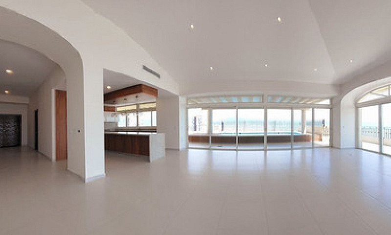 Hermoso Penthouse Co...