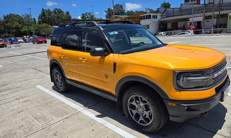 Ford Bronco Sport 2....