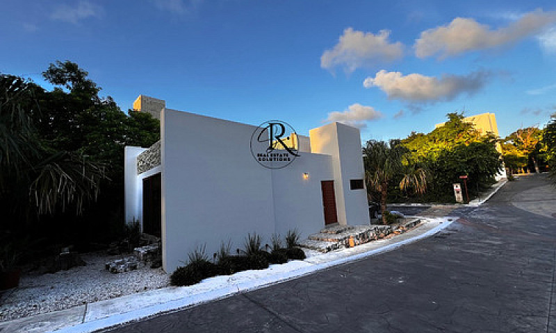 Casita Boutique- Esq...