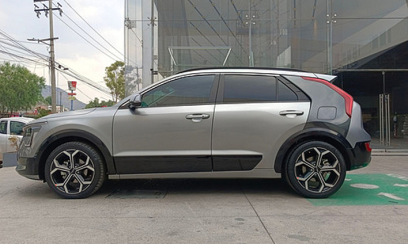 Kia Niro 2024...