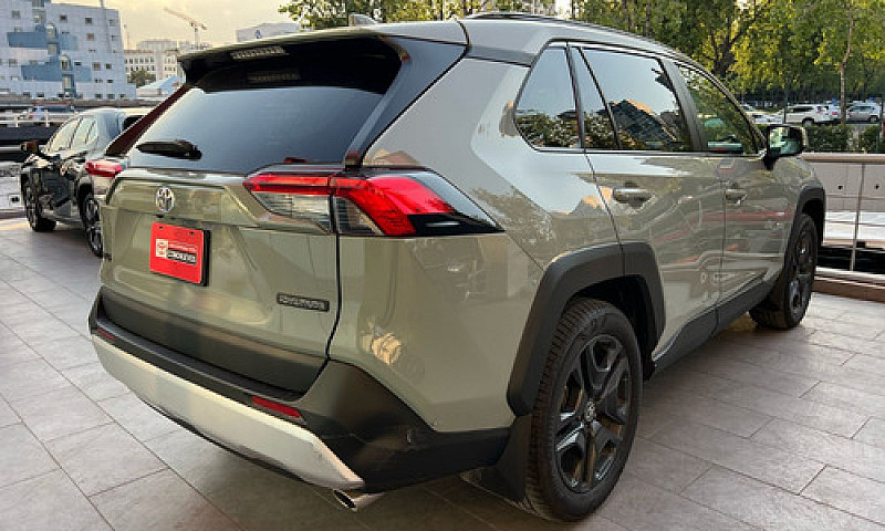 Toyota  Rav4  2023...
