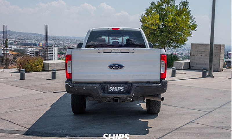 Ford F-250 2019...