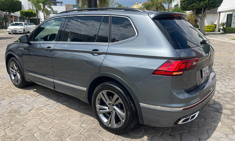Volkswagen Tiguan 1....