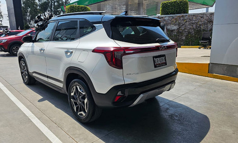 Kia Seltos 2024...
