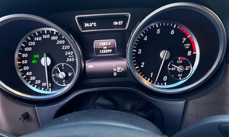 Mercedes-Benz Clase ...