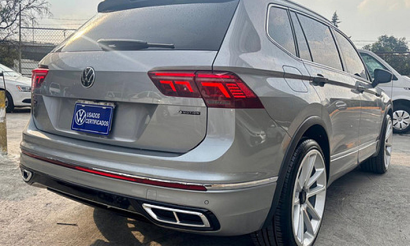 Vw Tiguan R-Line 2.0...
