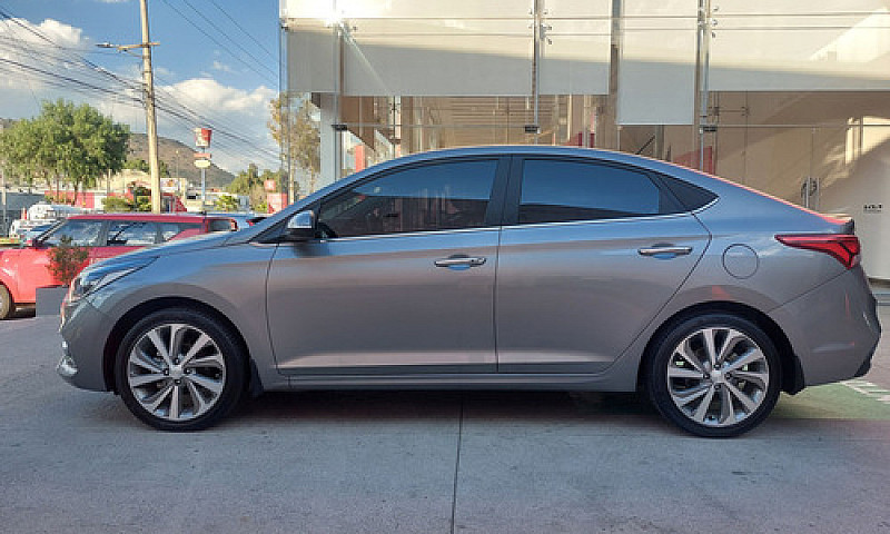 Hyundai Accent 2022 ...