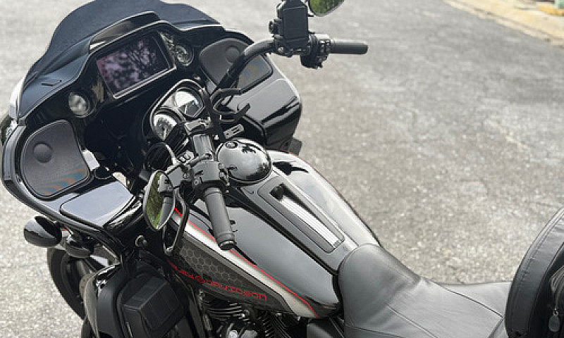 2022 Harley Davidson...