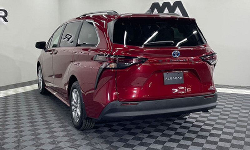 Toyota Sienna 2.5 Xl...