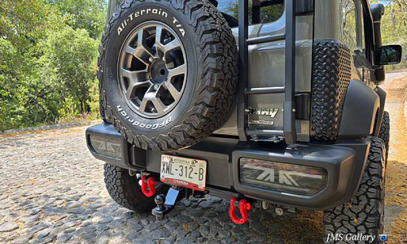 Suzuki Jimny 1.5 Glx...