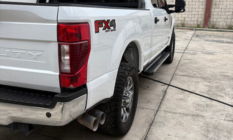 Ford F-250 6.7L Supe...