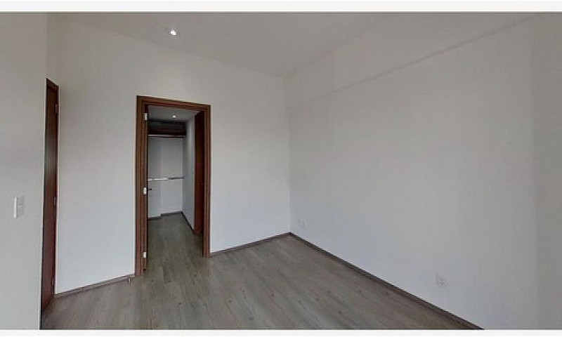 Departamento En Av. ...
