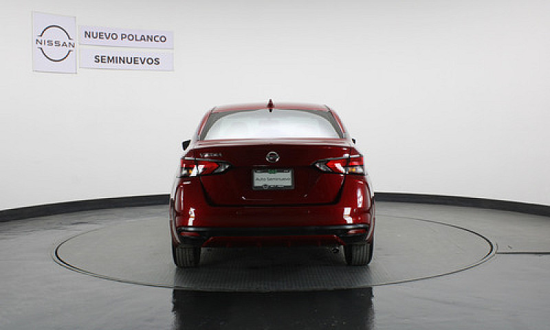 Nissan Versa 2022...