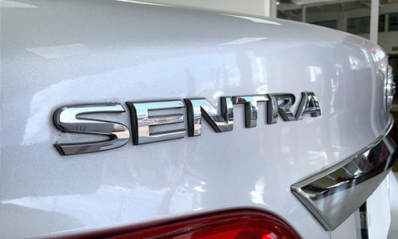 Nissan Sentra 2018...