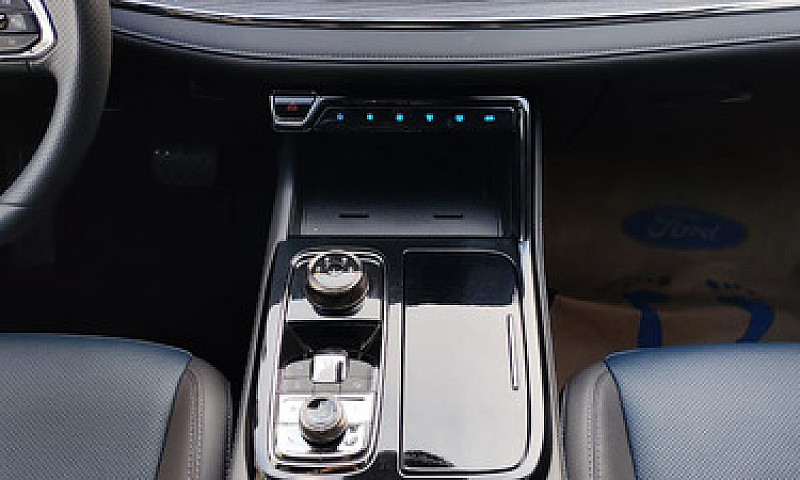 Ford Territory 2024...