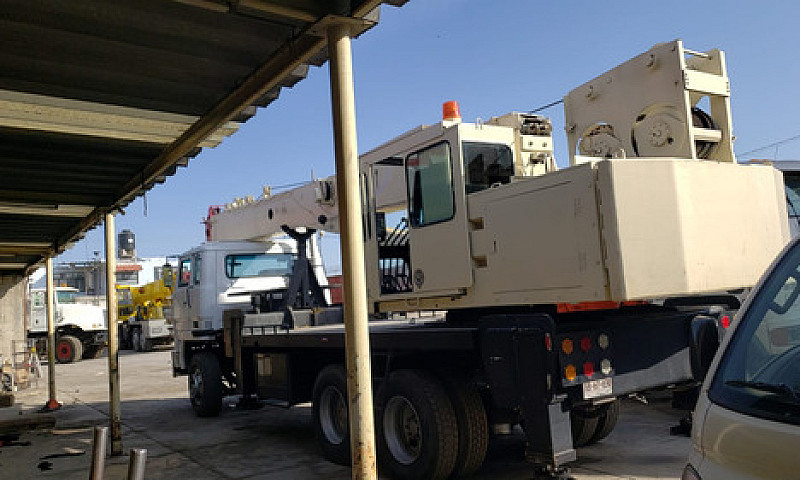 Grua Daewoo 23 Ton M...