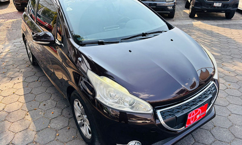 Peugeot 208 2014...