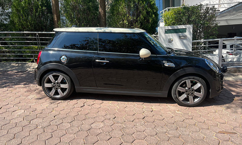 Mini Cooper S 60 Yea...