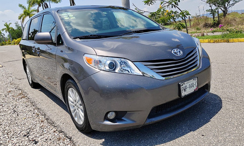 Toyota Sienna 3.5 Xl...