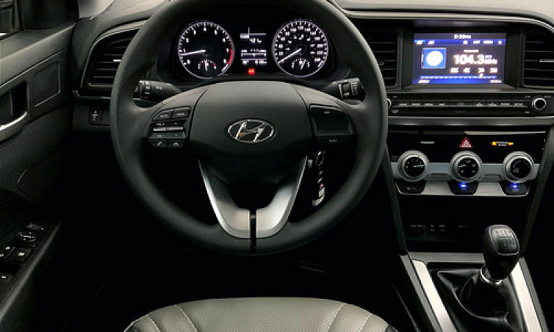 Hyundai Elantra 2020...