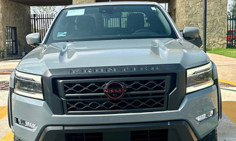 Nissan Frontier 3.8 ...