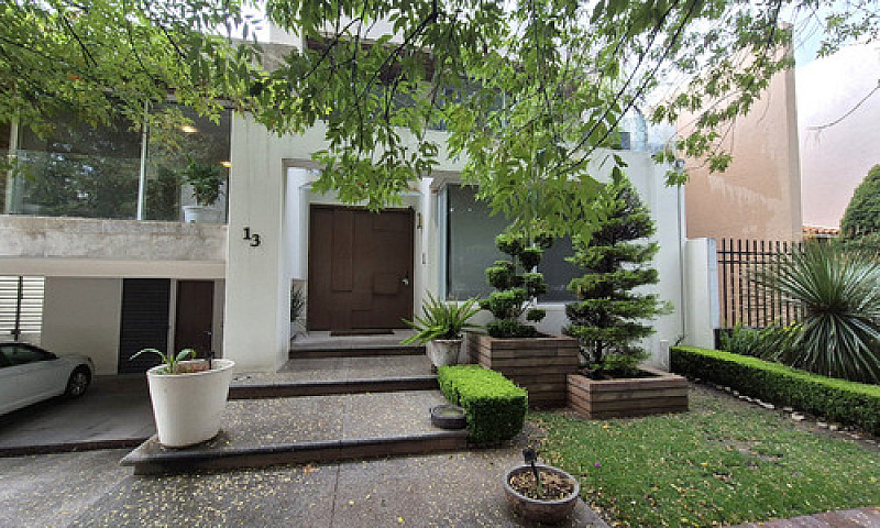 Casa En Venta En Fra...