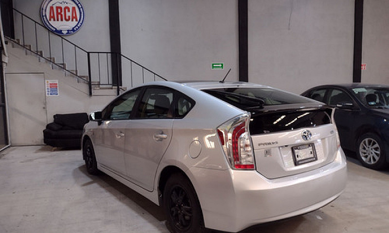 Toyota Prius 2015...