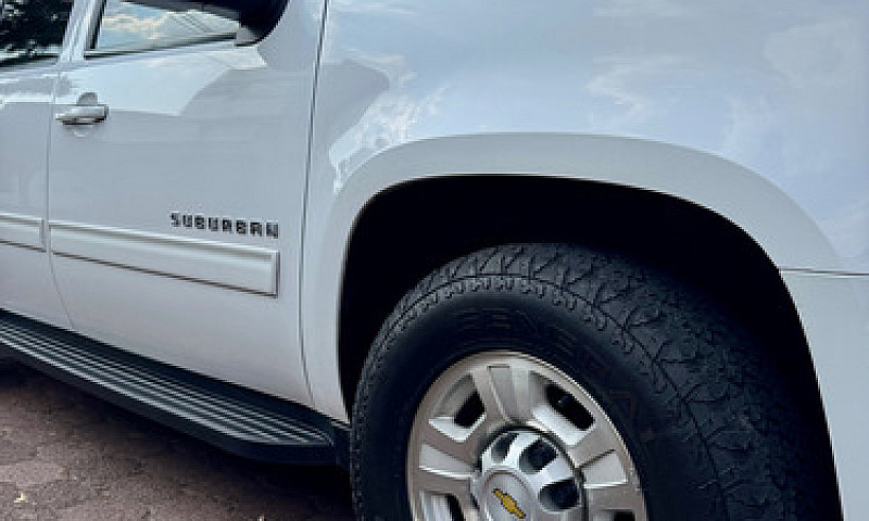 Chevrolet Suburban G...