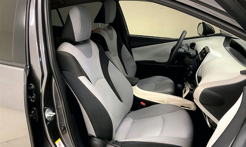 Toyota Prius 2017...