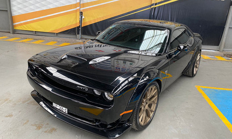 Dodge Challenger 202...
