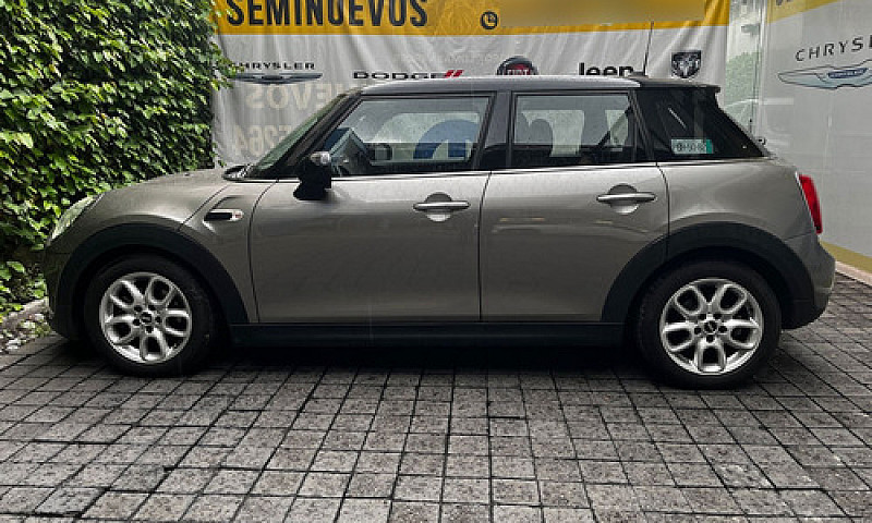 Mini Cooper 2019 1.5...