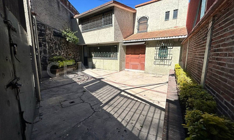 Casa En Venta  En Vi...