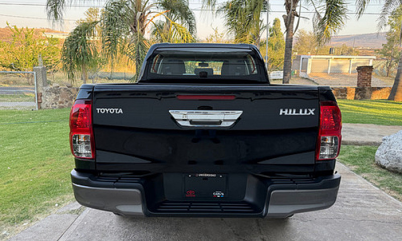 Toyota Hilux 2.7 Cab...