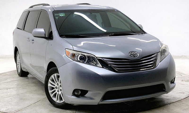Toyota Sienna 2015...