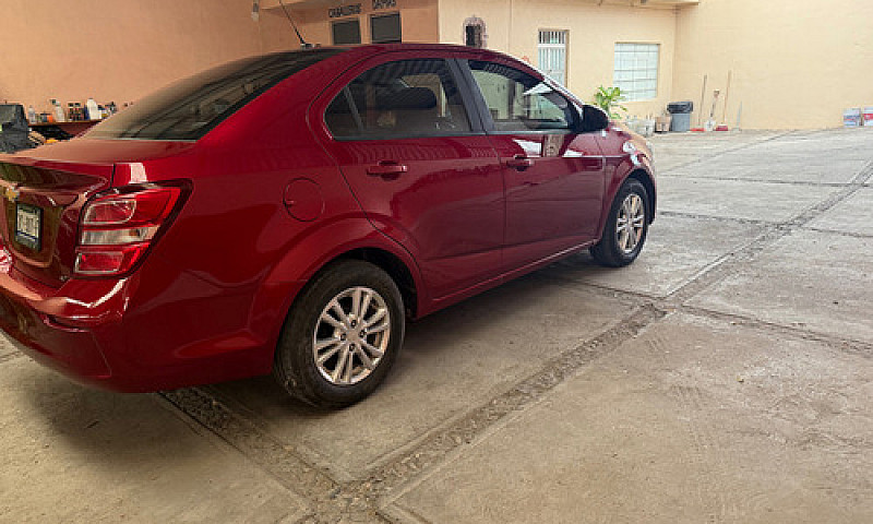 Chevrolet Sonic 1.6 ...