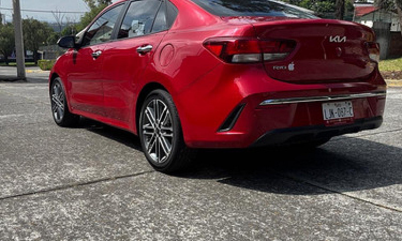 Kia Rio 1.6 Ex Sedan...