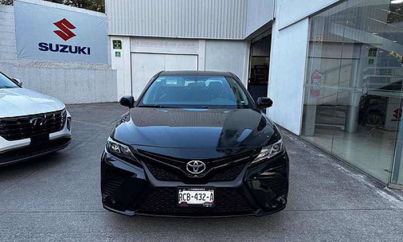 Toyota Camry 2019...