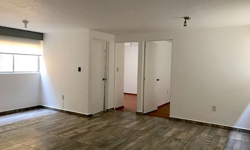 Vive Cerca Del Bosqu...