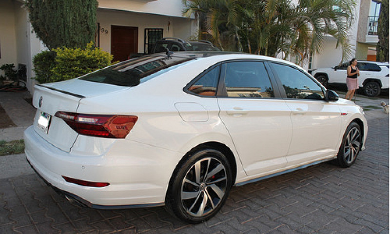 Volkswagen Jetta 2.0...