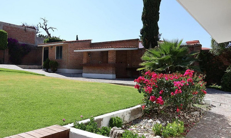 Casa En Venta  Villa...