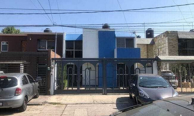 Venta De Casa En Cal...