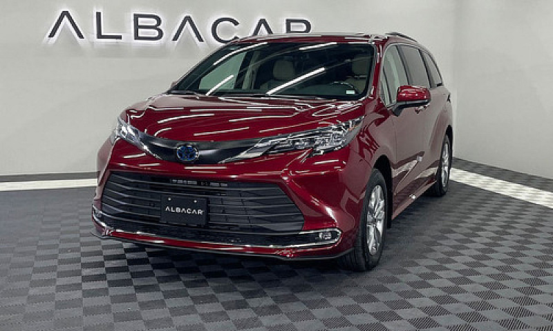 Toyota Sienna 2.5 Xl...